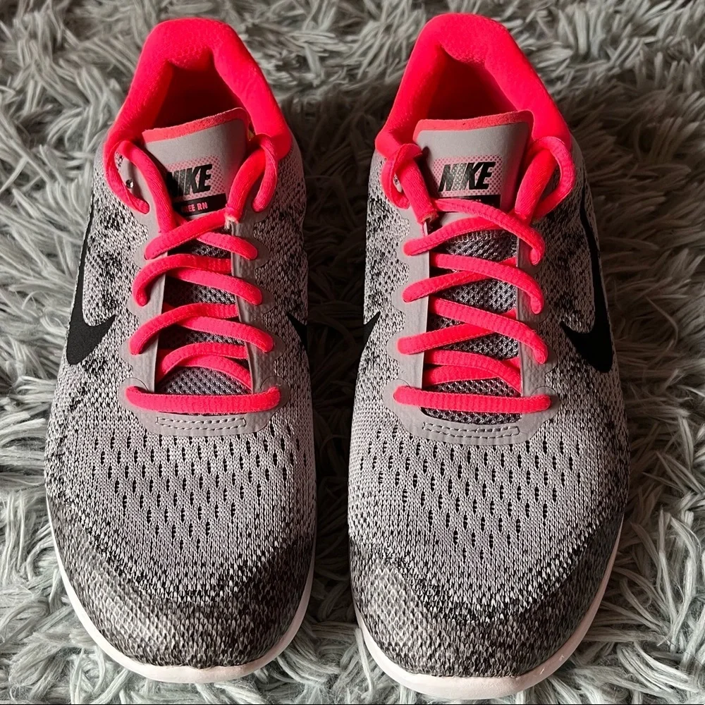 Nike Free RN Shoes
